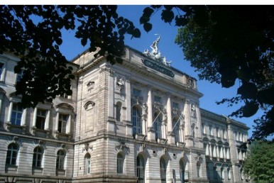 i2 Installed at University of Würzburg